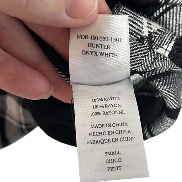 Rails Black and White Plaid Button down Hunter Shirt size Small - Picture 6 of 6